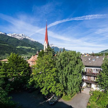 Hotel Pension Schweitzer Silandro Exterior foto