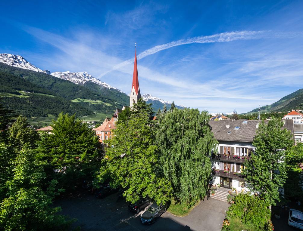 Hotel Pension Schweitzer Silandro Exterior foto